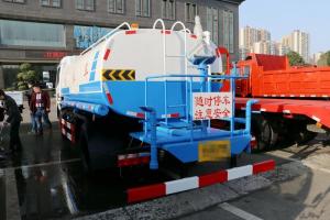 東風(fēng) 福瑞卡F11 143馬力 4X2 國(guó)五 噴灑車(chē)(EQ5110GPS8BDCAC)
