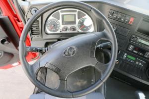 上汽紅巖 杰卡C500重卡 350馬力 6X4 國五 牽引車(CQ4256ZTVG334)