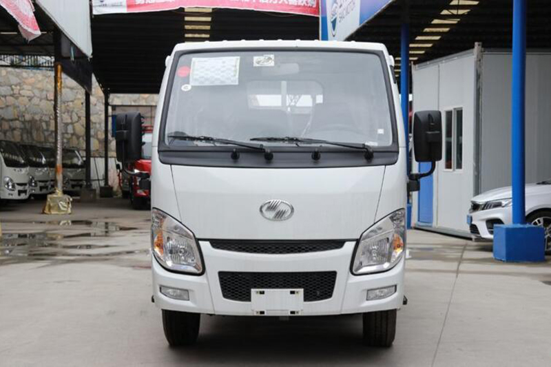 上汽躍進(jìn) 福運(yùn)S80 113馬力 4×2 國六 排半 欄板載貨車 軸距3100mm
