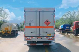解放 虎VN 110馬力 4X2 4.15米 國五 易燃液體廂式運(yùn)輸車(CA5047XRQP40K50L1E5A84)