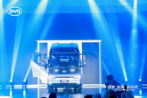 比亞迪 T5 130kw 4×2 純電動(dòng) 廂式載貨車