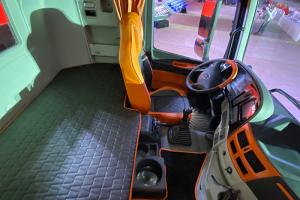 福田戴姆勒汽車 凱曼饕餮 550馬力 6×4 國五 牽引車