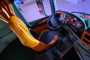 福田戴姆勒汽車 凱曼饕餮 550馬力 6×4 國五 牽引車