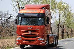 聯(lián)合卡車(chē) U550重卡 八周年紀(jì)念版 550馬力 6X4 國(guó)五 牽引車(chē)(QCC4252D654-3)