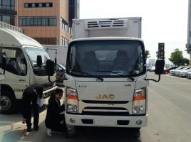江淮 新帥鈴H470 154馬力 4X2 6.2米 國(guó)五 排半冷藏車(chē)(HFC5101XLCP71K1D4V)