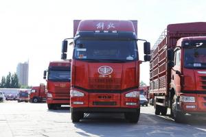 一汽解放 J7重卡 560馬力 8X4 9.5米 國六 AMT自動擋倉柵式載貨車(后橋440)(CA5310XXYP77K24T4E6)