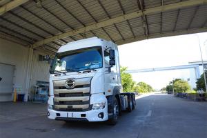 廣汽日野 700至臻大馬力 560馬力 6×4 國(guó)六 牽引車（YC4250SSZZK6） 
