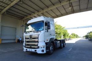 廣汽日野 700至臻大馬力 480馬力 6×4 國(guó)六 牽引車（YC4250SSZZK6）