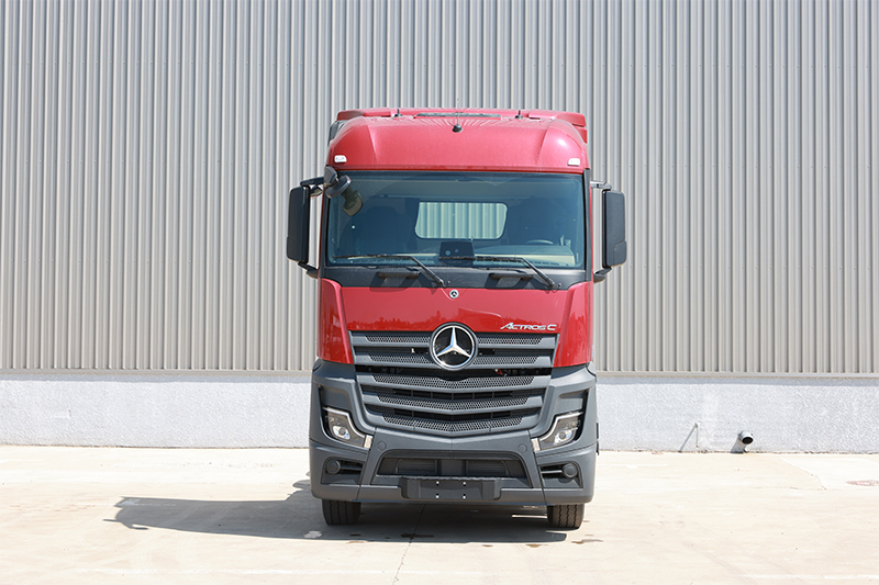 梅賽德斯-奔馳 Actros 2653 530馬力 6×4 國六 公路牽引車 （紅）