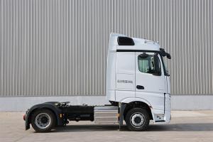梅賽德斯-奔馳 Actros  1842 420馬力 6x4 國六 公路牽引車