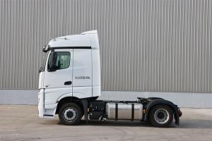梅賽德斯-奔馳 Actros  1842 420馬力 6x4 國六 公路牽引車