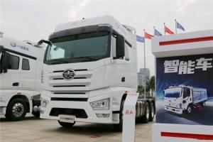 一汽解放 J7重卡 6X4 L2 級(jí)智能牽引車(chē)