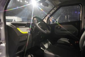 大力牛魔王 D05 鐵牛5號(hào) 4×2 純電動(dòng) 欄板載貨車（DLP1022BEVD03A）