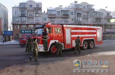 丹東政府斥資75萬購置斯太爾王重型消防車