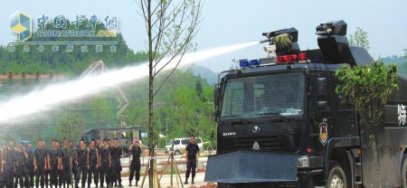 水炮車