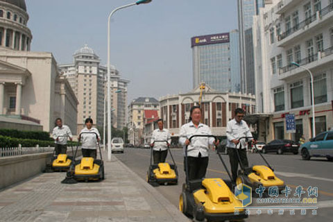 手推式吸塵車