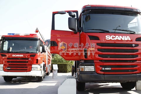 符合歐四排放標(biāo)準(zhǔn)的G 480 CB6X4HSZ消防車(chē)專(zhuān) 用底盤(pán)及斯堪尼亞P 420 CB6X4HNZ水罐泡沫消 防車(chē)