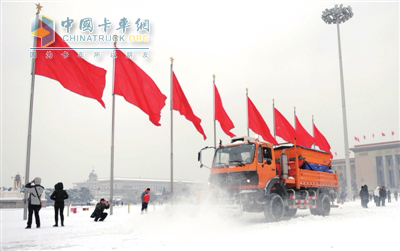 除雪車在天安門廣場除雪