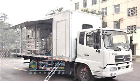 國內(nèi)首款救災(zāi)水凈化多功能車東風(fēng)專用造
