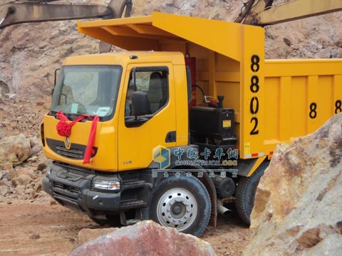 雷諾KERAX礦用車(chē)