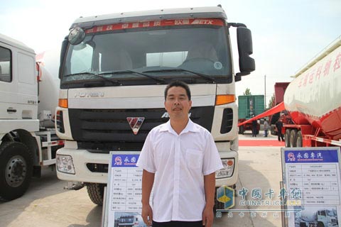 歐曼粉粒物料車