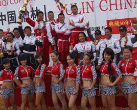 陜汽重卡“八仙”過海激戰(zhàn)“沙場”--卡車越野大賽首站榆林“養(yǎng)眼”開局