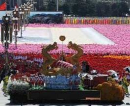 龍騰盛世--揭秘祖國(guó)60華誕黑龍江彩車