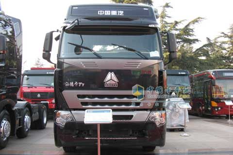 中國(guó)重汽汕德卡T7