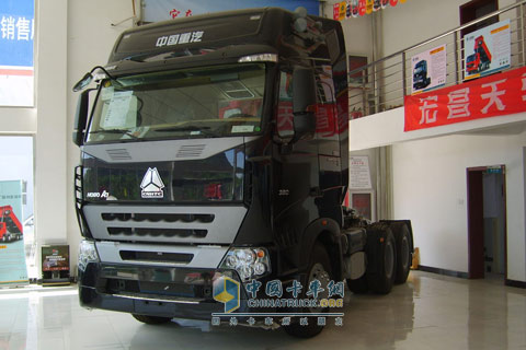 重汽HOWO A7