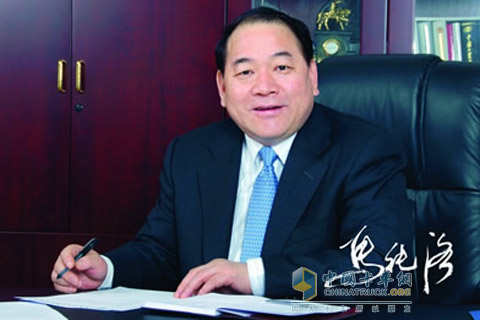 中國(guó)重型汽車集團(tuán)有限公司董事長(zhǎng)、黨委書記馬純濟(jì)