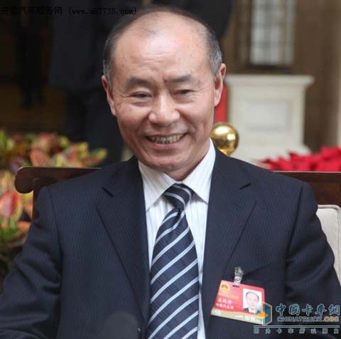 全國人大代表、江淮汽車集團(tuán)的董事長左延安