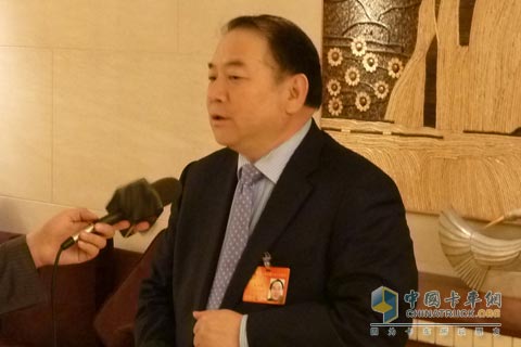 馬純濟(jì)：從豐田事件中吸取經(jīng)驗 中國的汽車企業(yè)又好又快的發(fā)展
