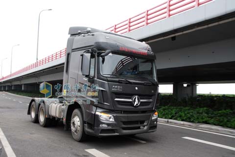北奔重卡V3 2538S牽引車