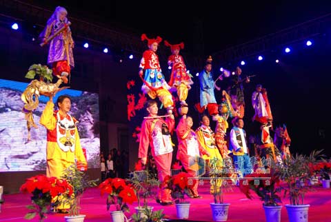 非物質(zhì)文化遺產(chǎn)表演《潼關(guān)社火》