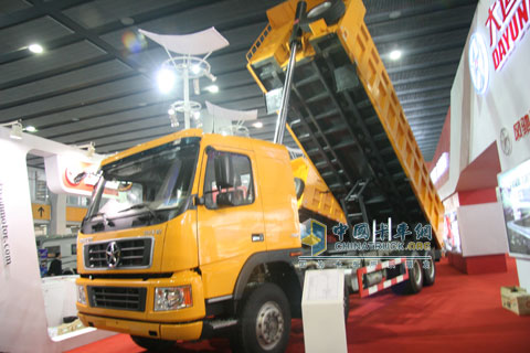 大運(yùn)重卡自卸車(chē)