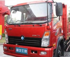 中國重汽成都王牌27款新品亮相