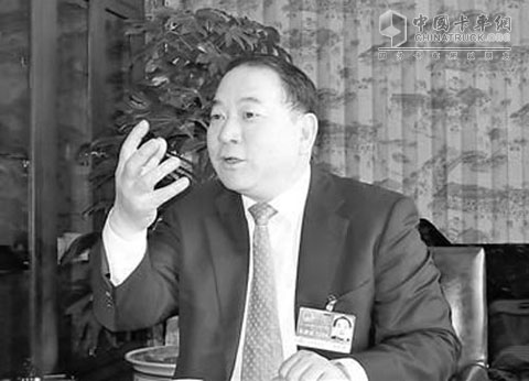 中國重汽集團(tuán)董事長馬純濟(jì)