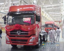 東風(fēng)天龍重卡榮獲中國(guó)馳名商標(biāo) 新一代D901上市