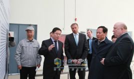 俄州長(zhǎng)一行訪問福田汽車  意在俄投資建廠