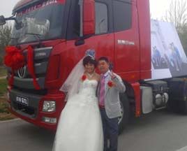 歐曼GTL做婚車 85后新人別出心裁