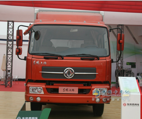 天錦快速物流運(yùn)輸車