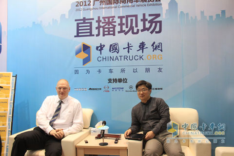 戴姆勒卡車中國執(zhí)行副總裁羅伯特（RobertVeit）先生做客卡車網(wǎng)直播間