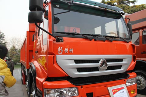 重汽新黃河C5B